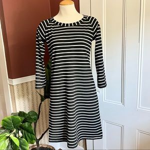 XS🖤NWOT MAX STUDIO [WEEKEND] Black White Striped Convertible Sleeve Casual Dress